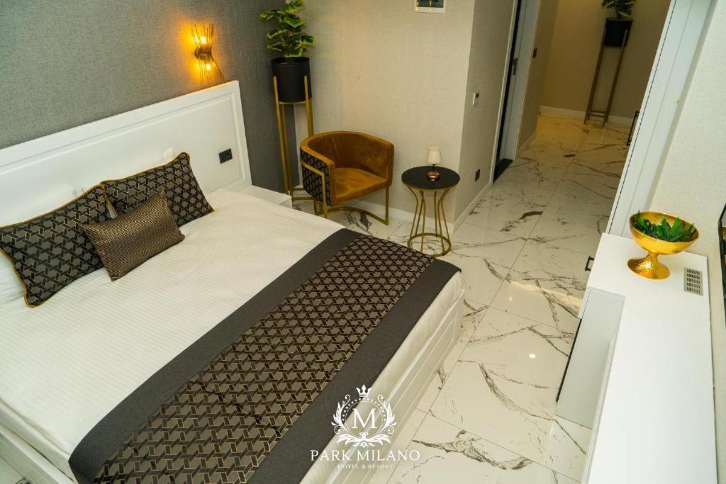 Park Milano Hotel อิซมีร์ ภายนอก รูปภาพ